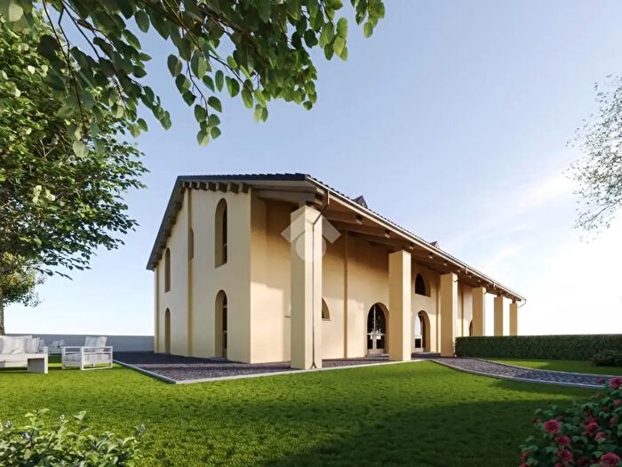 Casa con 6 locali in vendita in Via Poggio Renatico, Ferrara
