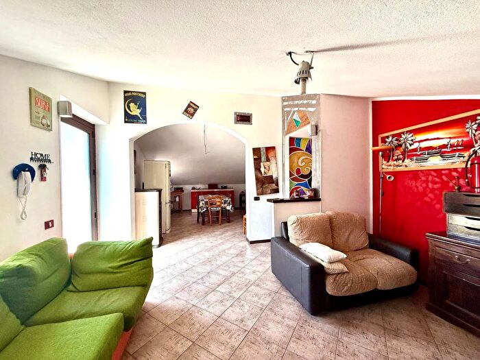 Appartamento trilocale in vendita in Via Dettori Gonnesa, Gonnesa