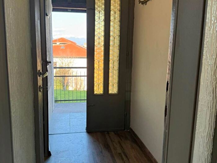 Appartamento quadrilocale in affitto in Via Alessandro Manzoni, Albiolo