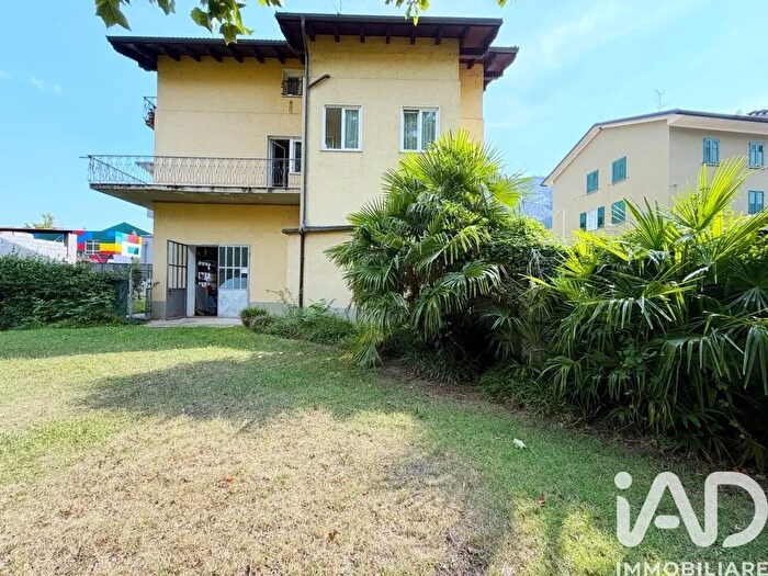 Casa con 12 locali in vendita in Via delle Scuole Snc, Mori