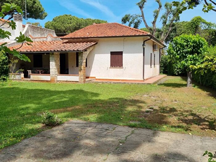 Casa con 5 locali in affitto in Strada Provinciale Badino II, Centro, San Felice Circeo