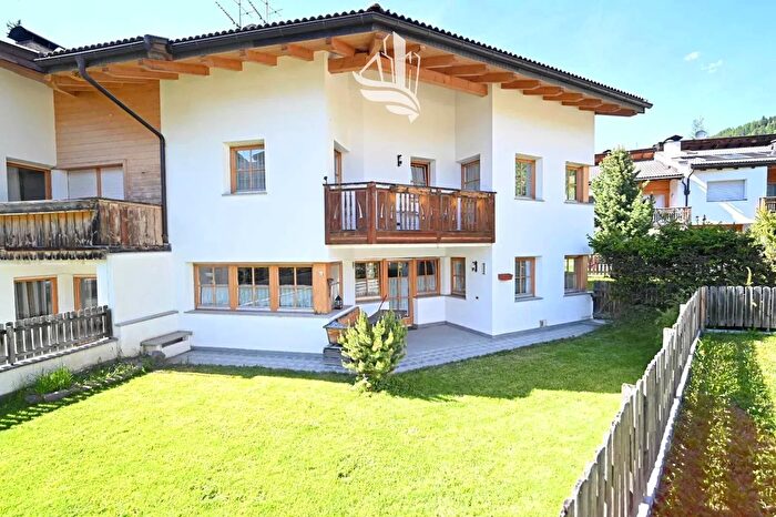 Casa quadrilocale in vendita in Strada Jonorëis, Badia