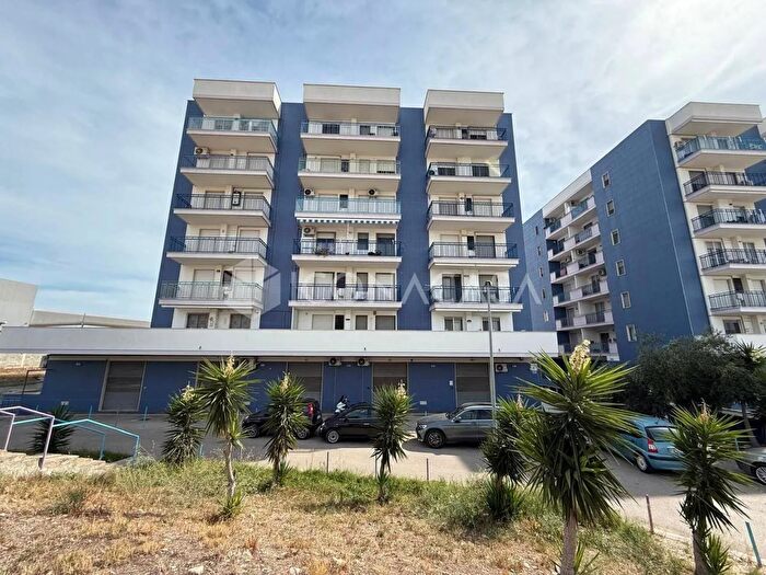 Appartamento con 5 locali in vendita in Via Calle del Porto, Manfredonia