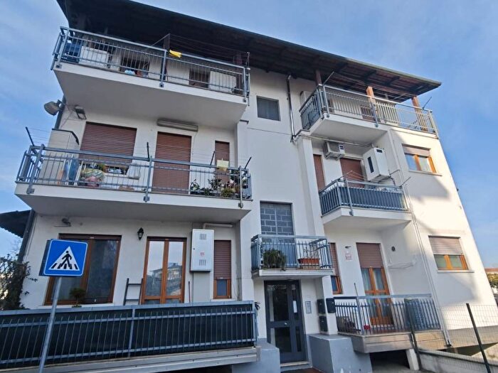 Appartamento trilocale in affitto in Via Juglaris, Mercato Santa Maria, Moncalieri