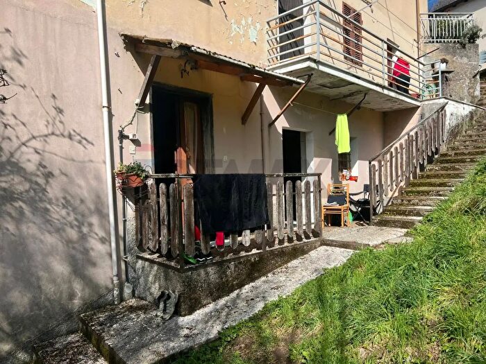 Appartamento quadrilocale in vendita in Locarità Cassego a, Varese Ligure