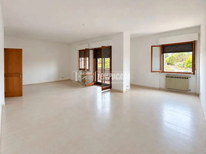 Appartamento trilocale in vendita in Viale Armando Diaz, Oristano