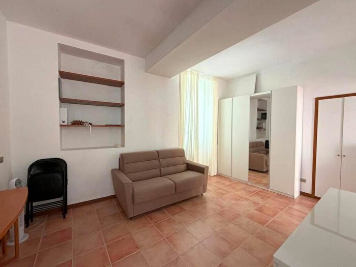 Appartamento monolocale in affitto in Corso di Porta Romana, Quadronno Crocetta, Milano