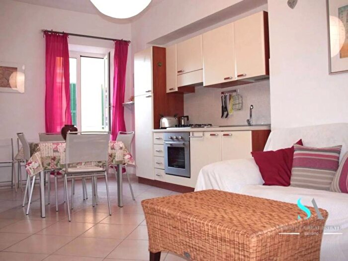 Appartamento trilocale in affitto in Via Mameli, Teatro Ariston, Sanremo