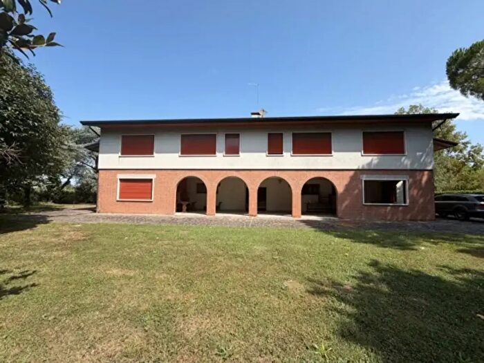 Casa con 6 locali in vendita in Via Rugoletto, Mira