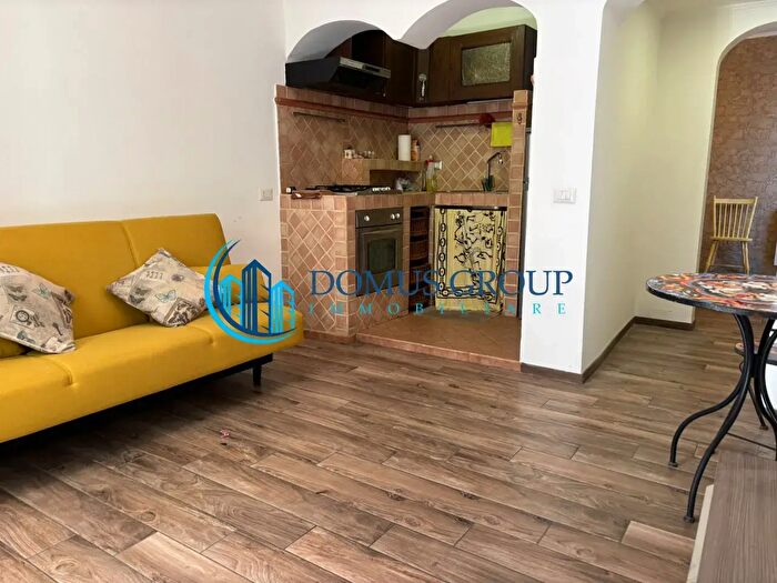 Appartamento bilocale in vendita in Via dei Rezzonico, Roma
