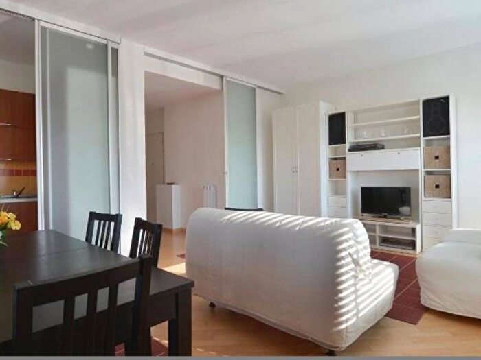Appartamento trilocale in affitto in Via Abbadesse, Zara, Milano