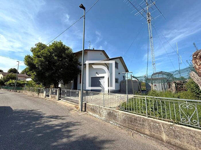 Casa con 5 locali in vendita in Pasini Ravenna, Ravenna