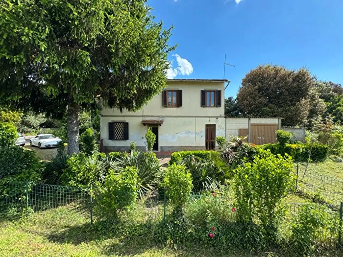 Casa con 5 locali in vendita in Via Arginale Est, San Miniato