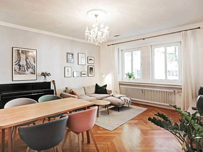 Appartamento trilocale in affitto in Via Meravigli, Duomo, Milano