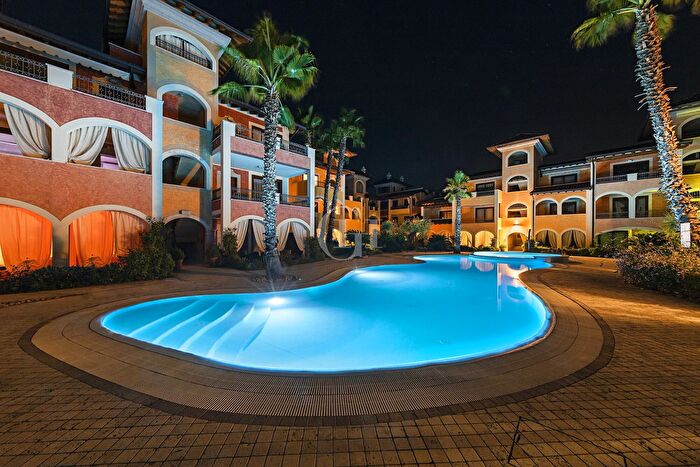 Appartamento trilocale in vendita in Lungolago Zanardelli, Toscolano Maderno