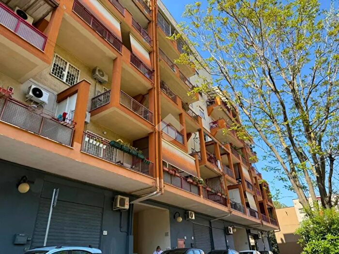 Appartamento quadrilocale in vendita in Via Federico Vittore Nardelli, Roma