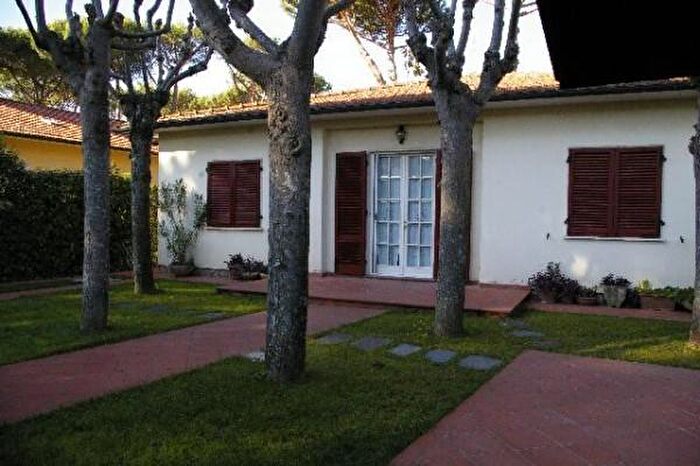 Casa con 5 locali in affitto in Forte Dei Marmi