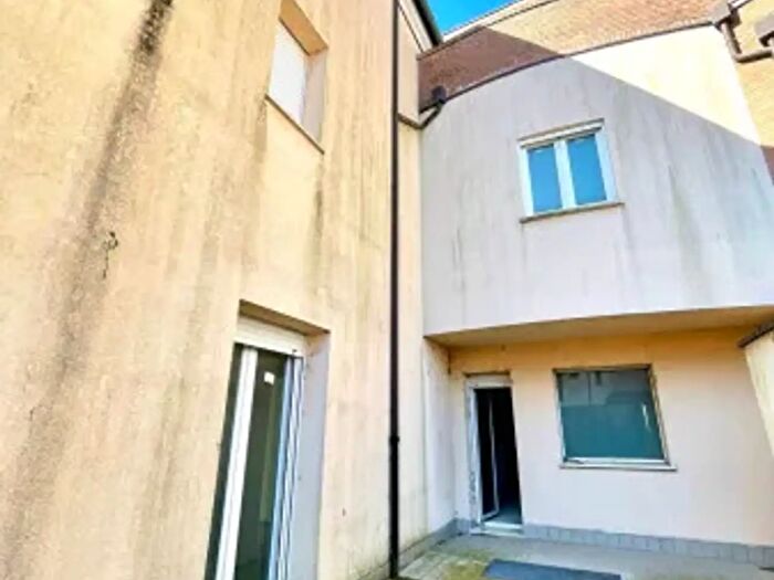 Casa con 6 locali in vendita in Via Santa Margherita, Ferrara