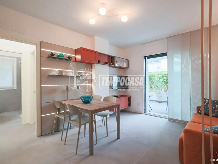 Appartamento trilocale in vendita in Viale Dante, Riccione