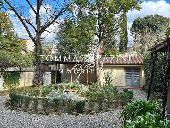 Appartamento con 6 locali in affitto in Via Marsilio Ficino, Libertà Savonarola, Firenze
