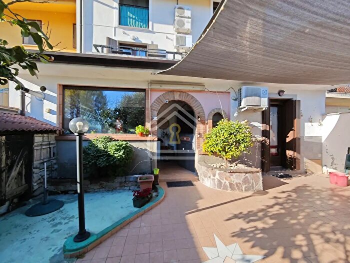 Casa con 7 locali in vendita in Piazza Nuova, Pocenia