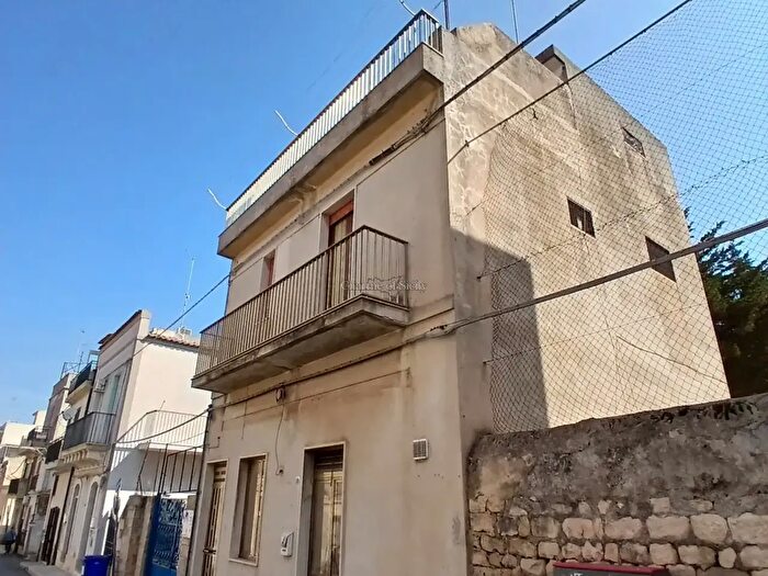 Casa quadrilocale in vendita in Via Loreto, Modica
