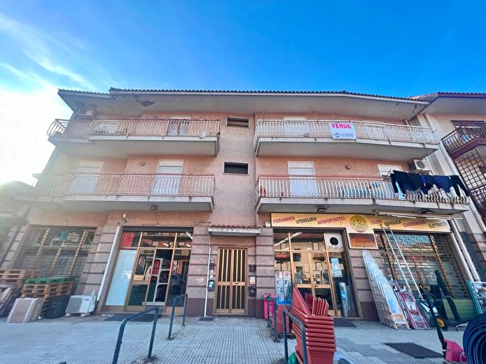 Appartamento trilocale in vendita in Mascali