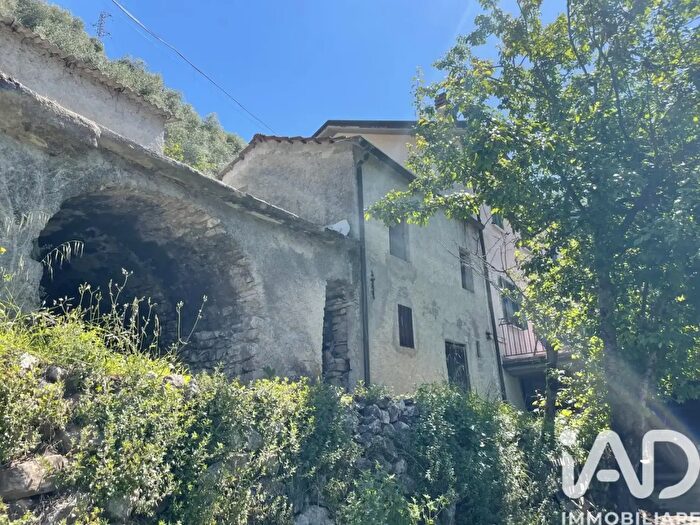 Appartamento quadrilocale in vendita in Via Frisolino, Ne