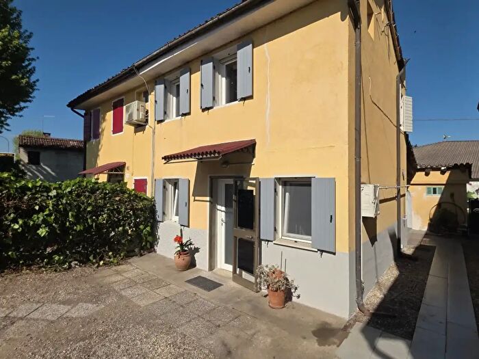 Casa trilocale in vendita in Via San Pio X, Castelfranco Veneto