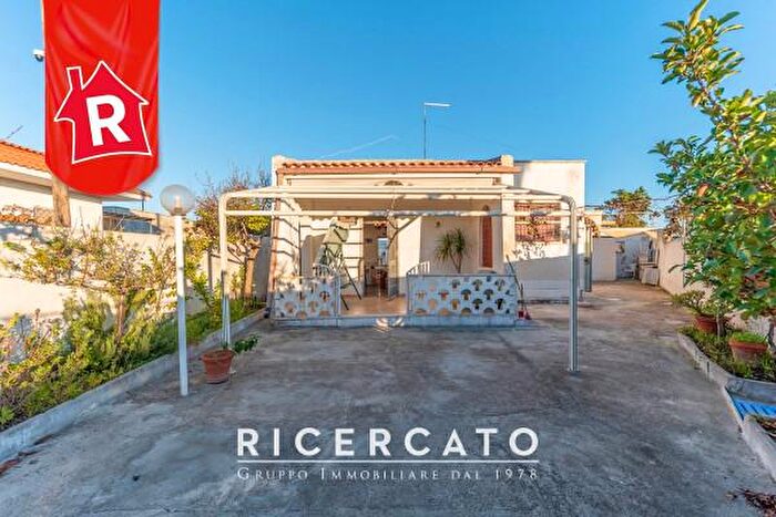 Case in Vendita e in Affitto - 3