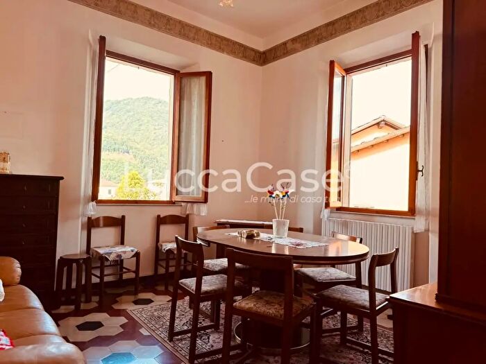 Casa con 6 locali in vendita in a del Palazzo, Barga