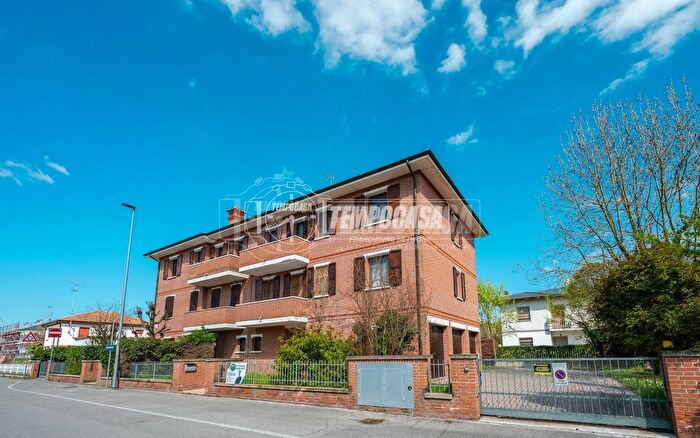 Appartamento trilocale in vendita in Via Giorgio Malaguti, Galliera