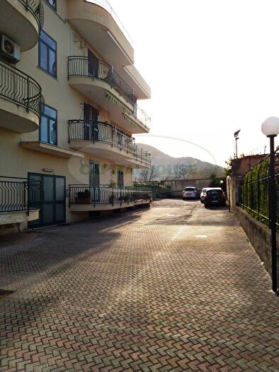 Appartamento trilocale in vendita in Via Falco Raucci, Tufino