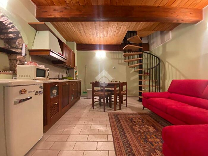 Appartamento monolocale in affitto in via del trivio, Centro, Acquasparta