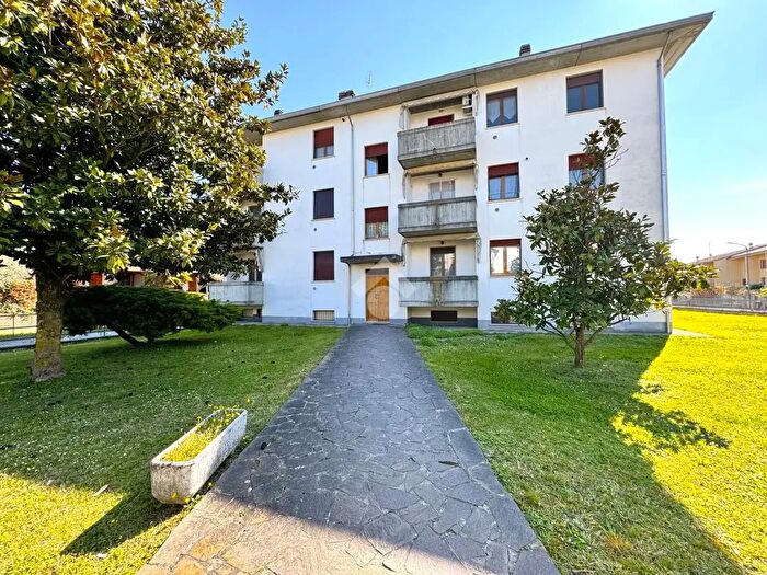 Appartamento trilocale in vendita in Via C a dalla Chiesa, Noceto