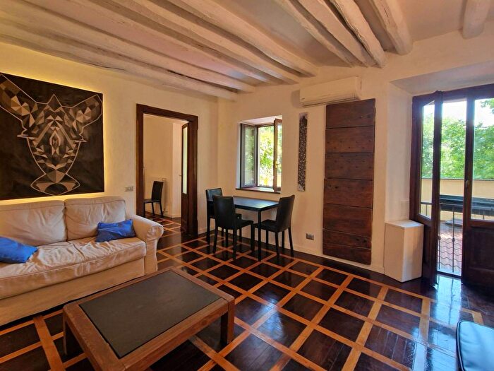 Appartamento bilocale in affitto in Via Vetere, Ticinese, Milano