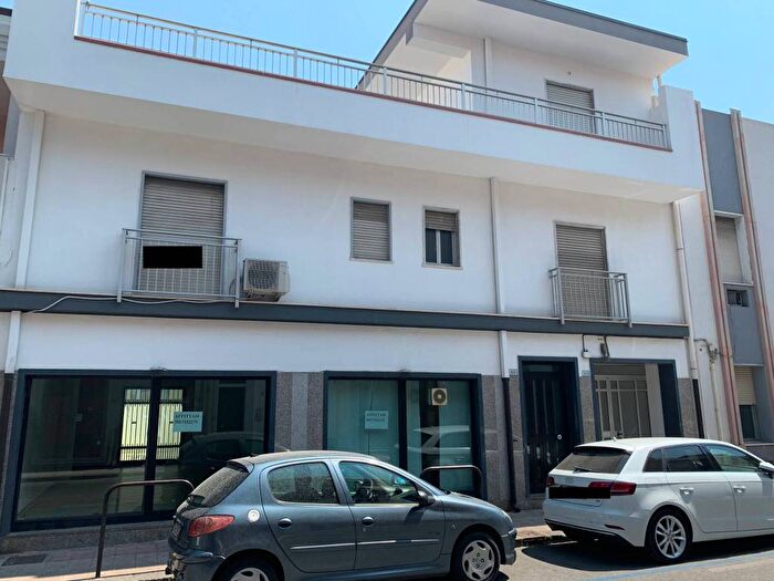 Appartamento quadrilocale in affitto in Via Regina Margherita, Centro, Santa Teresa di Riva