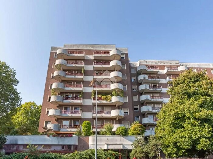 Appartamento quadrilocale in vendita in Via Guido Guarini Matteucci, Milano