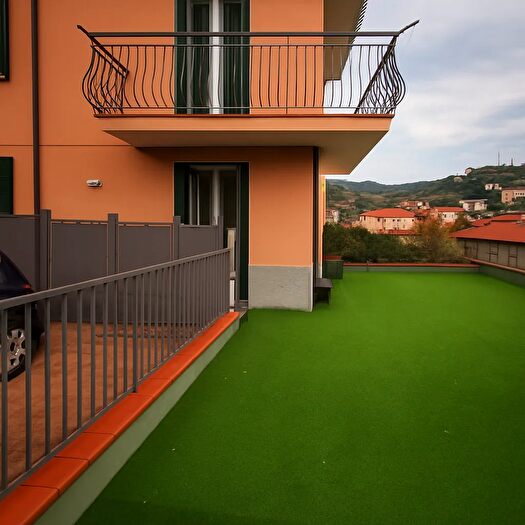 Appartamento quadrilocale in vendita in Via Santa Lucia, Imperia