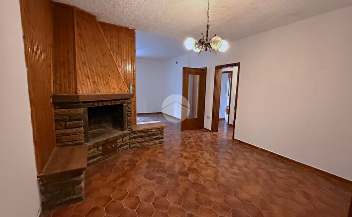 Casa trilocale in vendita in Via San Michele, Berzo Inferiore