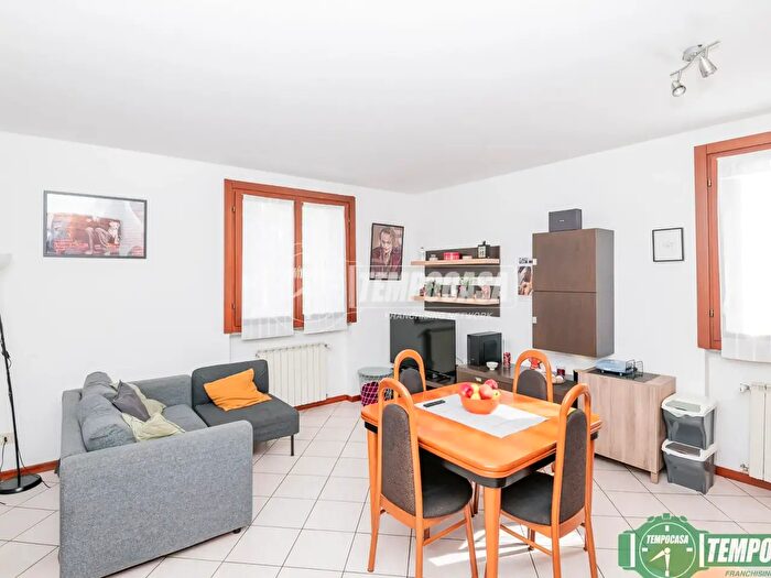 Appartamento bilocale in vendita in Via Piave, San Donato Milanese