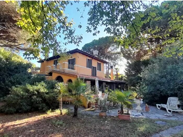 Casa con 8 locali in vendita in Via Fausta, Cavallino Treporti
