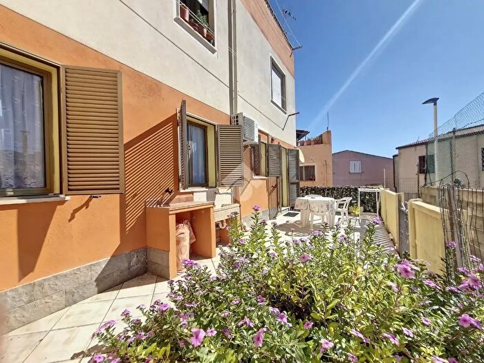 Appartamento trilocale in vendita in Via Giovanni XXIII, Castelsardo