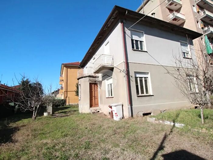 Case in Vendita e in Affitto - 3