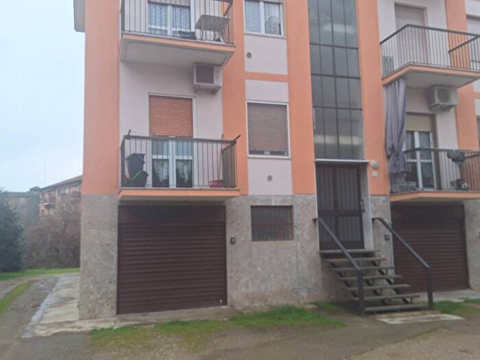 Appartamento trilocale in affitto in Via Candio, Crosione, Pavia