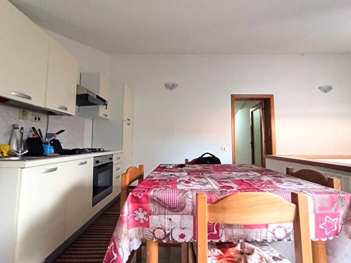 Casa trilocale in affitto in Via Giuseppe Verdi, Centro, Falconara Marittima