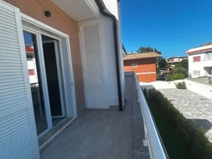 Appartamento trilocale in affitto in Viale del Sole, Anzio