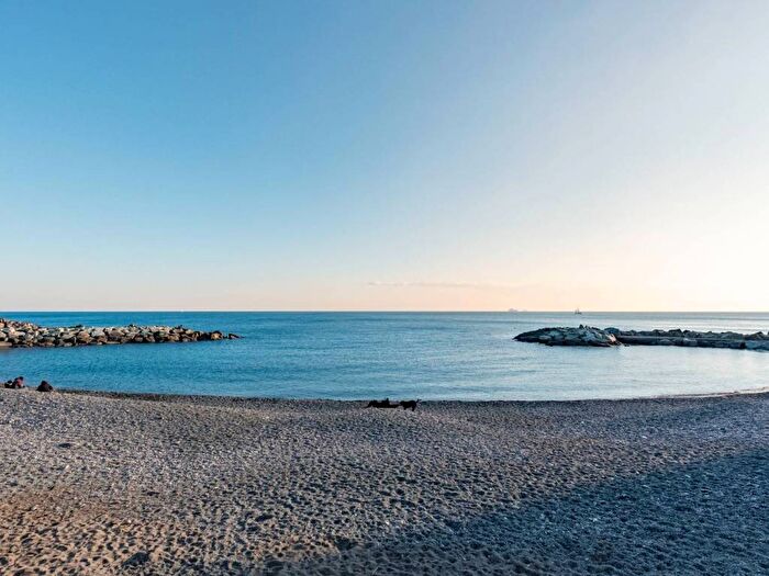 Appartamento monolocale in affitto in Via Argonauti, Sturla, Genova