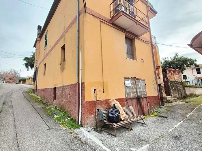 Casa bilocale in vendita in Monte San Giovanni Campano