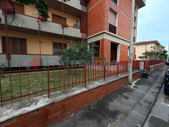 Appartamento con 5 locali in vendita in Lastra A Signa